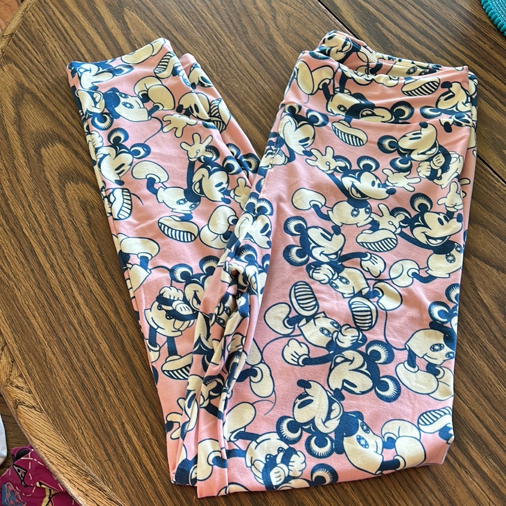LulaRoe Mickey leggings